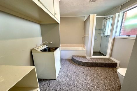 Photo of property in 9 Hamilton Street, Strathern, Invercargill, 9812