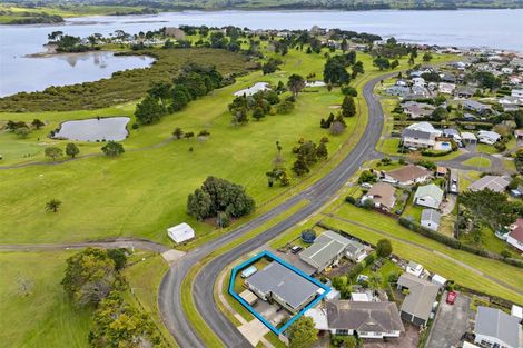 Photo of property in 43 Stella Drive, Clarks Beach, 2122