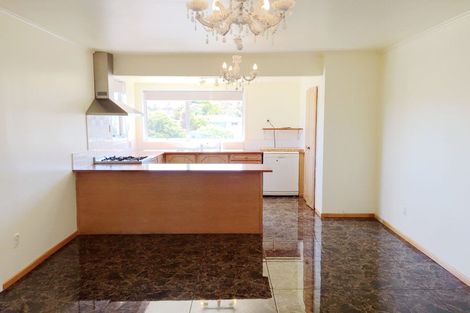 Photo of property in 44 Kaikoura Street, Henderson, Auckland, 0612