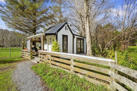 Photo of property in 111a Johnsons Road, Whitemans Valley, Upper Hutt, 5371
