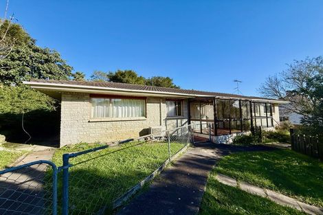 Photo of property in 1/404 Glenfield Road, Glenfield, Auckland, 0629