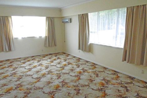 Photo of property in 32 Fairview Road, Papatoetoe, Auckland, 2025