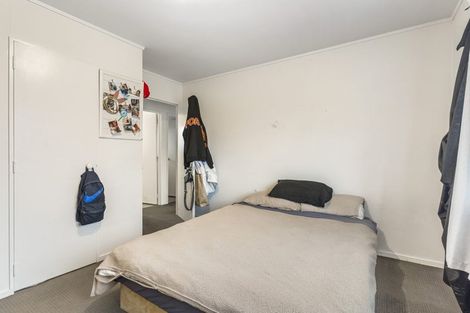 Photo of property in 2/17 Kent Road, Manurewa, Auckland, 2102