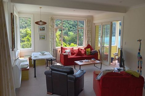 Photo of property in 106 Aramoana Road, Deborah Bay, Port Chalmers, 9082