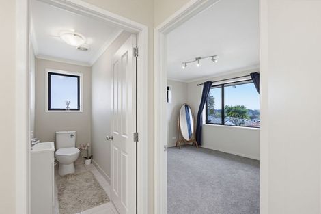 Photo of property in 39a Max Short Drive, Pukekohe, 2120