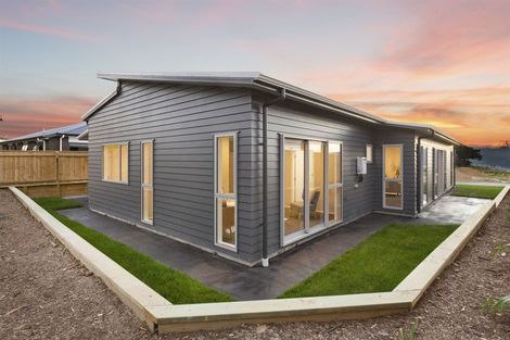 Photo of property in 20 Rotorua Grove, Aotea, Porirua, 5024