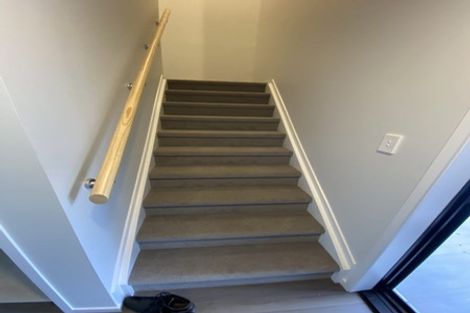 Photo of property in 56 Papatupu Way, Kumeu, 0810