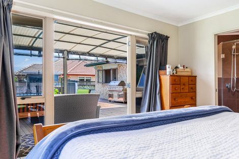 Photo of property in 14 Semillon Avenue, Henderson, Auckland, 0612