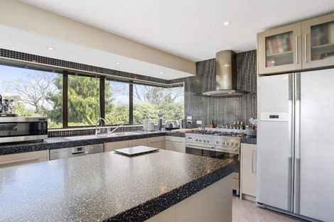 Photo of property in 1/1 Long Street, Torbay, Auckland, 0630