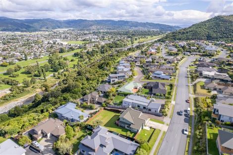 Photo of property in 13 Riverstone Drive, Riverstone Terraces, Upper Hutt, 5018