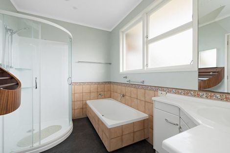 Photo of property in 15 Lloyd Street, Parkvale, Tauranga, 3112