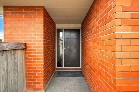 Photo of property in 15 Saint Peters Close, Woolston, Christchurch, 8062