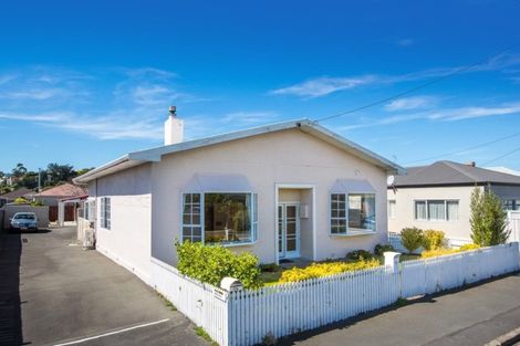 Photo of property in 17 Eskvale Street, Saint Kilda, Dunedin, 9012