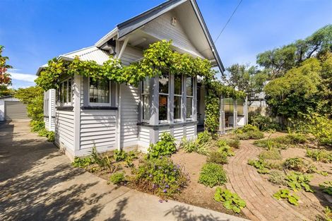 Photo of property in 10 Weston Road, St Albans, Christchurch, 8052