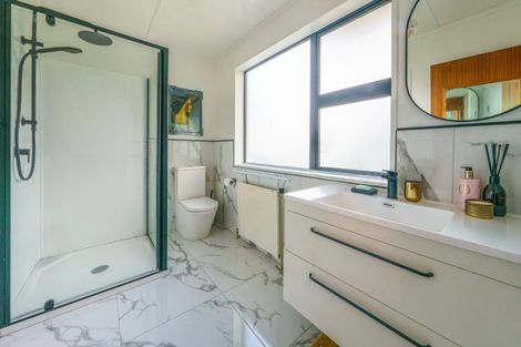 Photo of property in 22 Aspiring Terrace, Wanaka, 9305