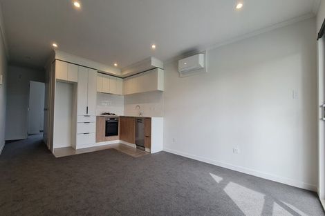 Photo of property in 303/26 Shortfin Place, Flat Bush, Auckland, 2019