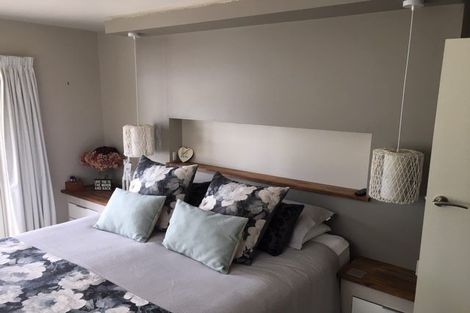 Photo of property in 90 Gilberthorpes Road, Hei Hei, Christchurch, 8042