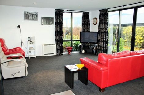Photo of property in 32 Breaksea Street, Te Anau, 9600