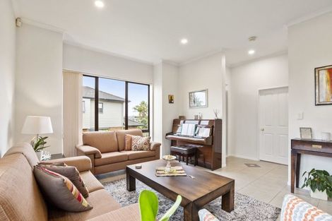 Photo of property in 64 Black Teal Close, Unsworth Heights, Auckland, 0632