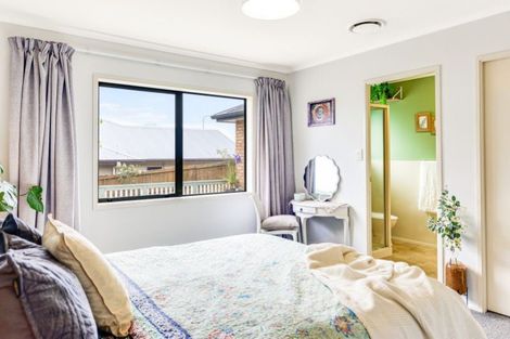 Photo of property in 24 Palm Grove Drive, Western Heights, Hamilton, 3200