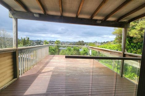 Photo of property in 251 Glengarry Road, Glen Eden, Auckland, 0602