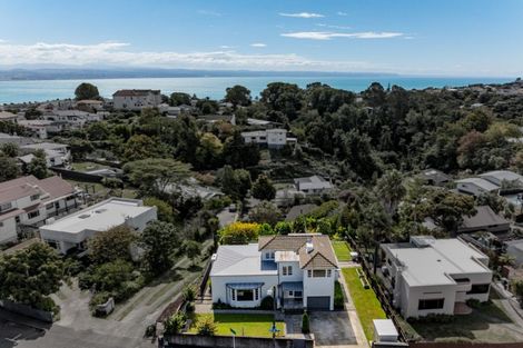 Photo of property in 63 Napier Terrace, Hospital Hill, Napier, 4110