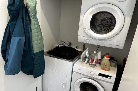 Photo of property in 10 Gordon Street, Newtown, Wellington, 6021