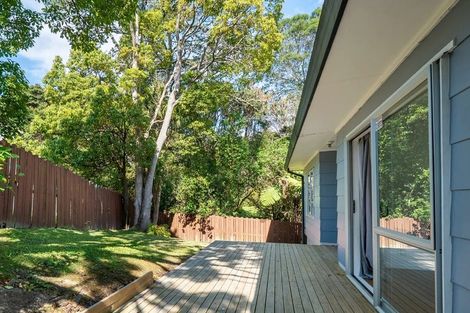 Photo of property in 2/8 Thistledew Place, Bayview, Auckland, 0629