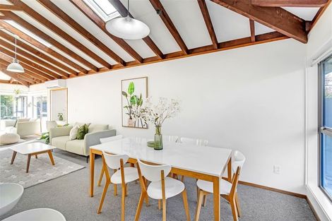Photo of property in 1/195b Wairakei Road, Bryndwr, Christchurch, 8053