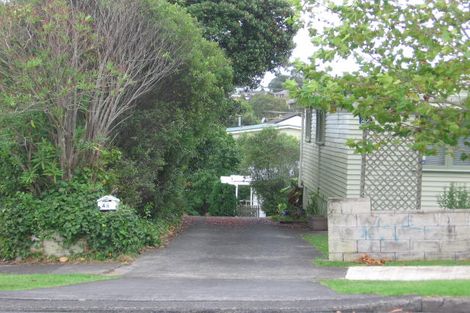Photo of property in 2/4 Ambler Avenue, Glen Eden, Auckland, 0602