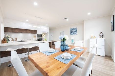 Photo of property in 61 Tir Conaill Avenue, Flat Bush, Auckland, 2019