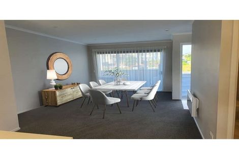 Photo of property in 2b Makura Road, Long Bay, Auckland, 0630