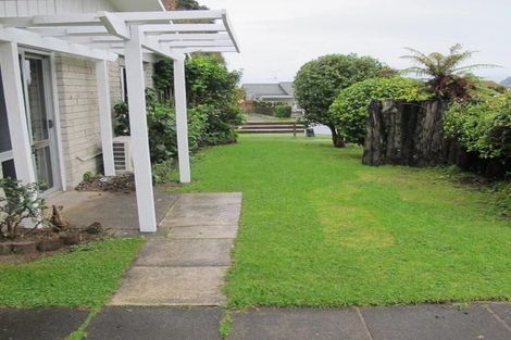Photo of property in 16 Linklater Avenue, Bellevue, Tauranga, 3110