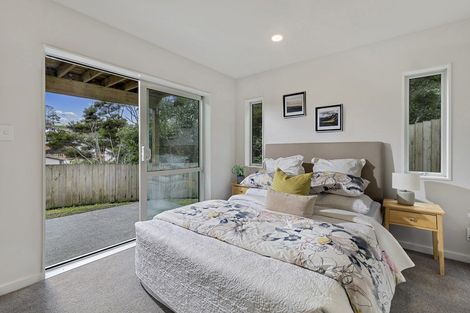Photo of property in 487a East Coast Road, Murrays Bay, Auckland, 0630