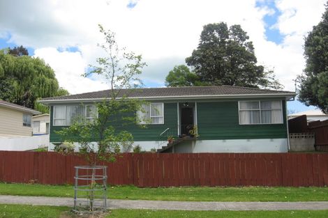 Photo of property in 3 Smedley Street, Manurewa, Auckland, 2102