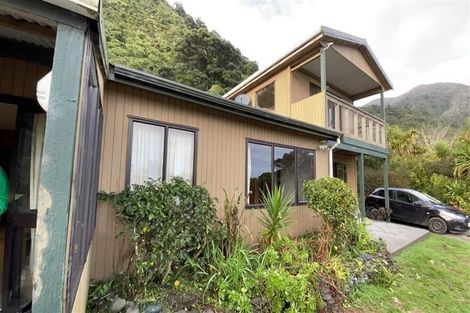 Photo of property in 2484 Coast Road, Barrytown, Runanga, 7873