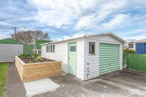 Photo of property in 12 George Street, Aramoho, Whanganui, 4500