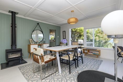 Photo of property in 42 Rayner Road, Piha, 0772