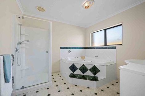 Photo of property in 6 Magellan Rise, Flagstaff, Hamilton, 3210