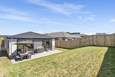Photo of property in 73 Ridge Drive, Omokoroa, 3114