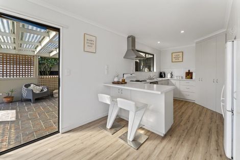 Photo of property in 5 Albizia Place, Richmond, 7020