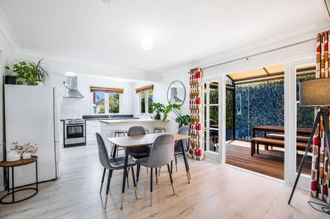 Photo of property in 1b Titoki Street, Te Atatu Peninsula, Auckland, 0610