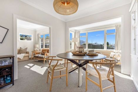 Photo of property in 221 Saint Leonards Avenue, Saint Leonards, Hastings, 4120