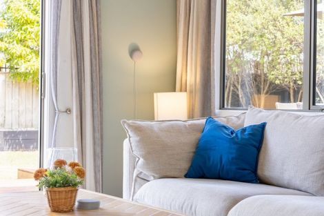 Photo of property in 7 Simpson Crescent, Raumati Beach, Paraparaumu, 5032