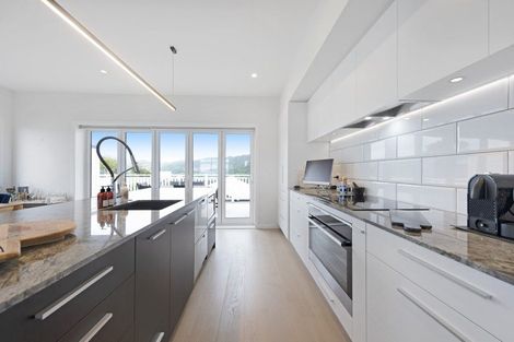 Photo of property in 2/74 Jubilee Road, Khandallah, Wellington, 6035