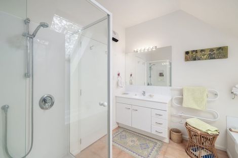 Photo of property in 25c Taylors Avenue, Bryndwr, Christchurch, 8052