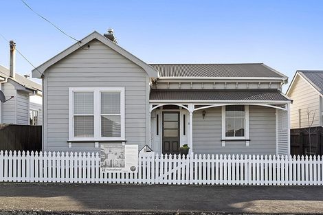 Photo of property in 8 Morley Street, New Plymouth, 4310