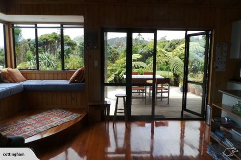 Photo of property in 126 Lone Kauri Road, Karekare, Auckland, 0772
