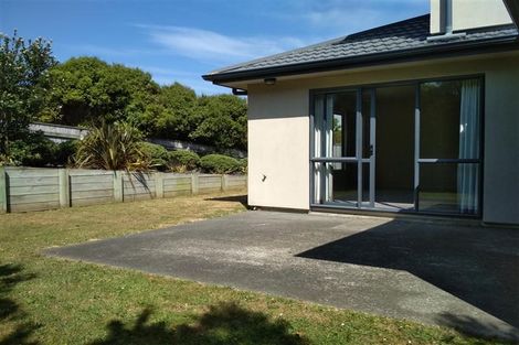 Photo of property in 9 Routeburn Avenue, Aotea, Porirua, 5024