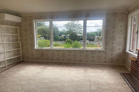 Photo of property in 4 River Road, Te Atatu Peninsula, Auckland, 0610
